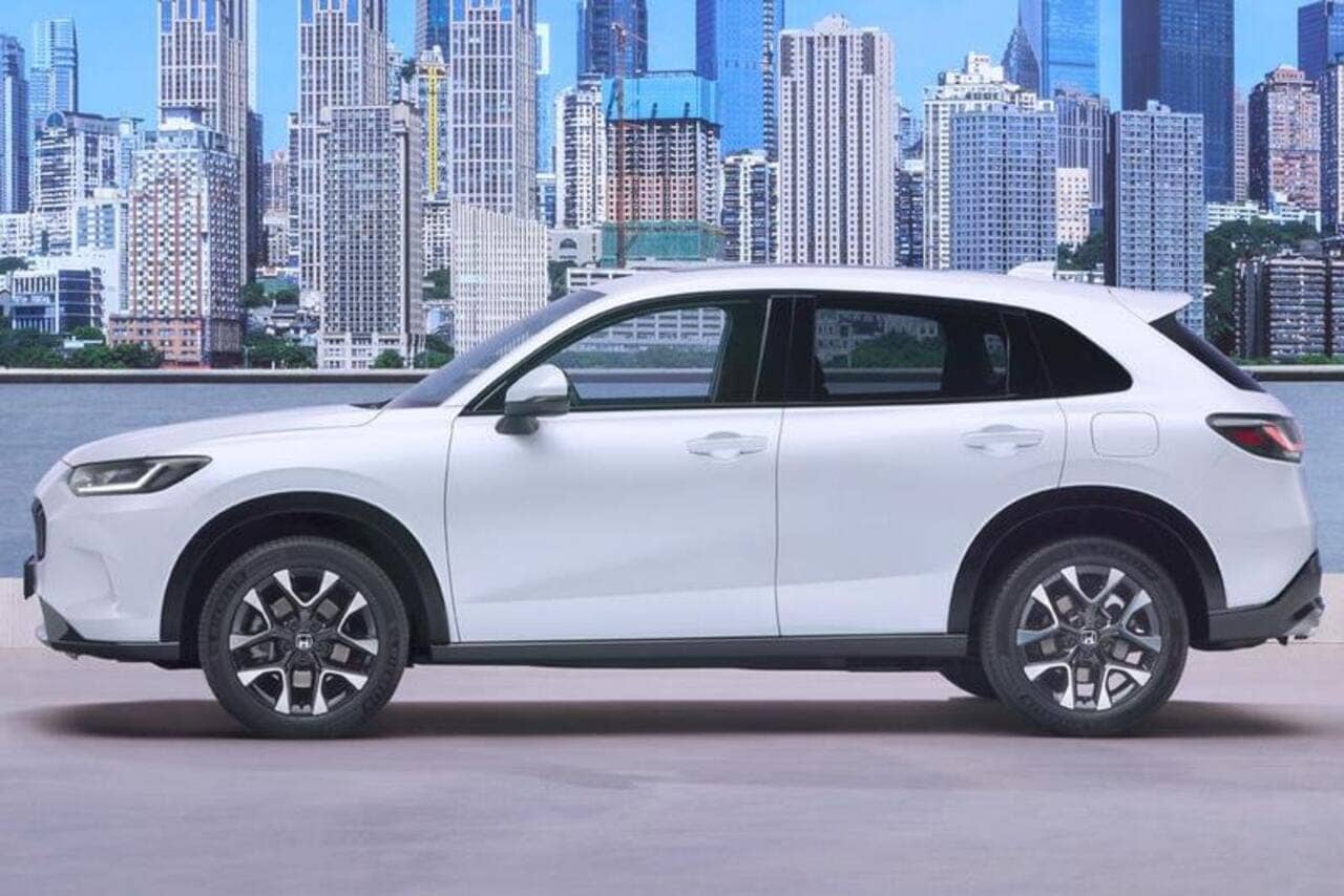 Honda ZR-V Híbrido, busca competir con el Toyota Corolla Cross al menos en Europa 1 Honda ZR-V lateral