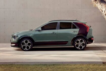 Kia Niro 2024 Híbrido lateral