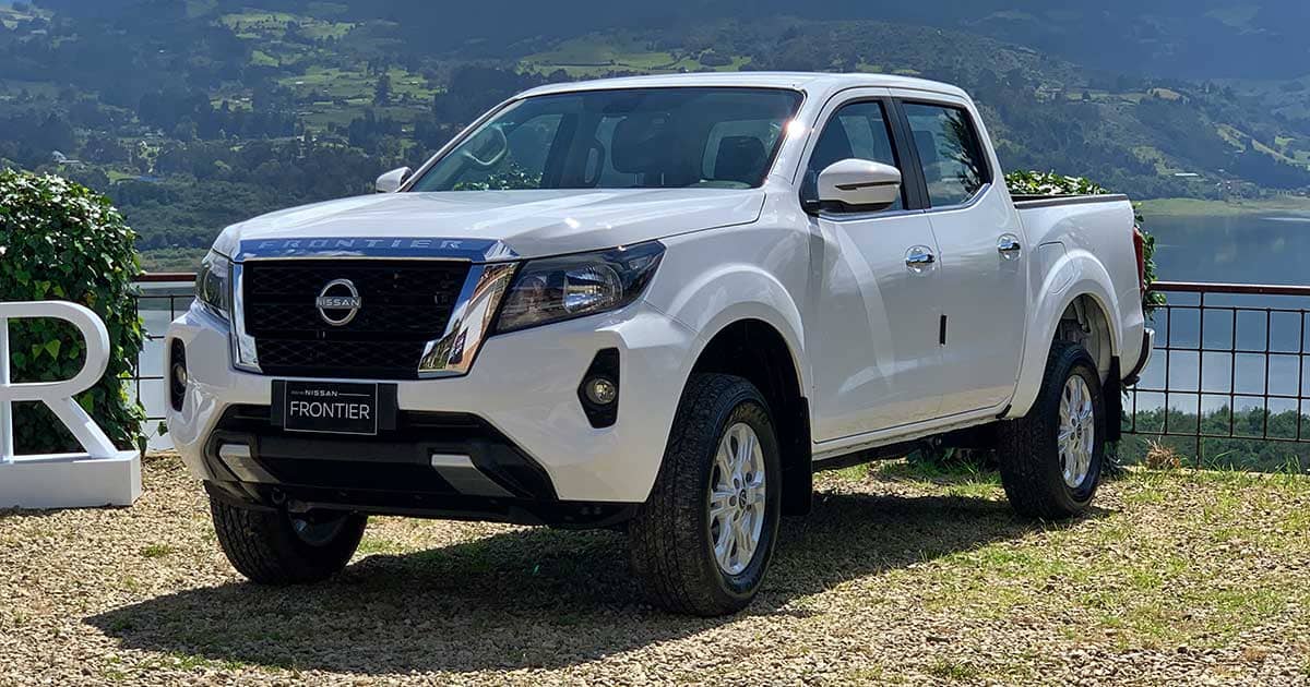 Nissan Frontier Automatica lateral