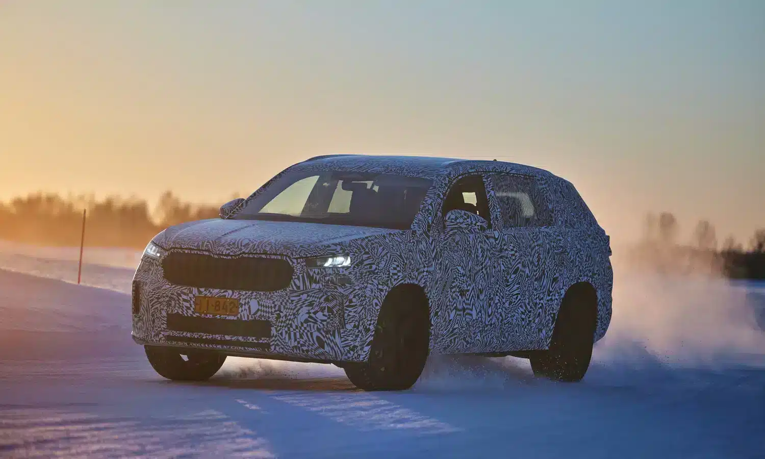 Skoda Kodiaq 2024: Expectativas y Rumores 1 Skoda Kodiaq 2024 camuflado