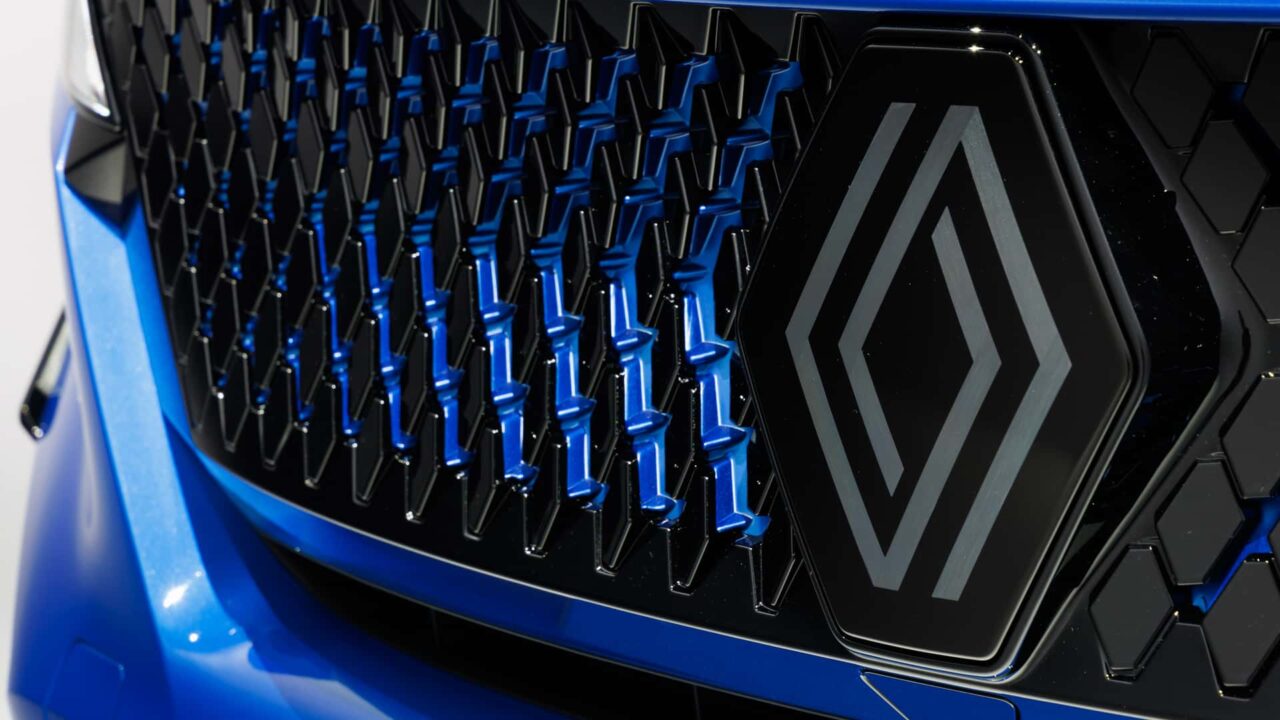 2024 renault rafale exterior_03 Autos Rodando Renault Rafale parrilla