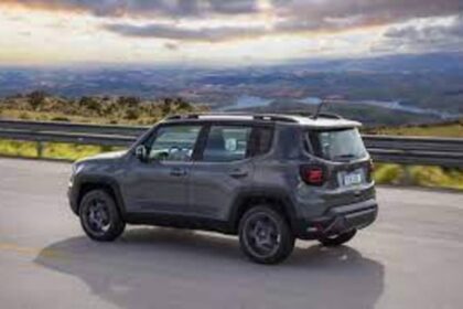 Jeep Renagade 2023 lateral
