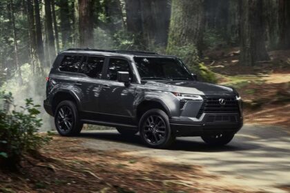 Lexus GX 2024 diagonal