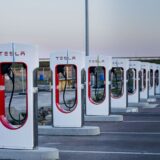 Tesla suspende su fábrica en México: ¿Es culpa de Donald Trump? 5 Tesla Suoer Charger