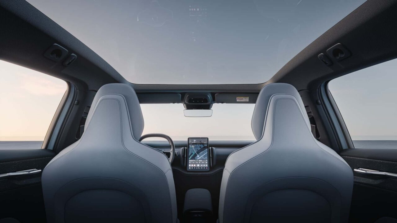 Volvo EX30 techo panoramico