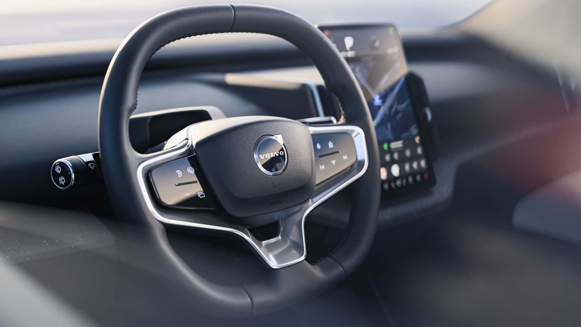 Problemas de Software en el Volvo EX30: Soluciones y Desafíos 1 Volvo EX30 volante