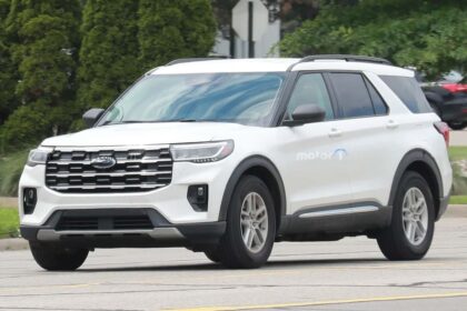 Ford Explorer 2024 frente