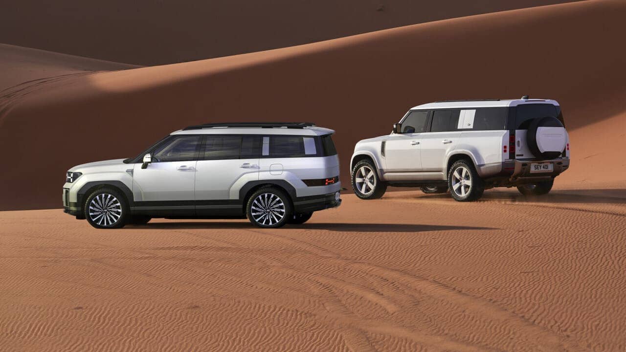 2024 hyundai santa fe v land rover defender styling face off 1 Autos Rodando Hyundai Santa Fe vs Land Rover Defender