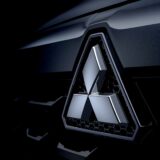 Mitsubishi Compact SUV parrilla