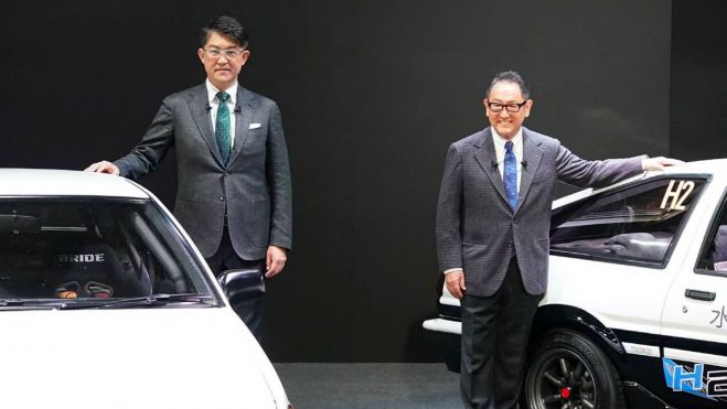 Koji Sato y Akio Toyota