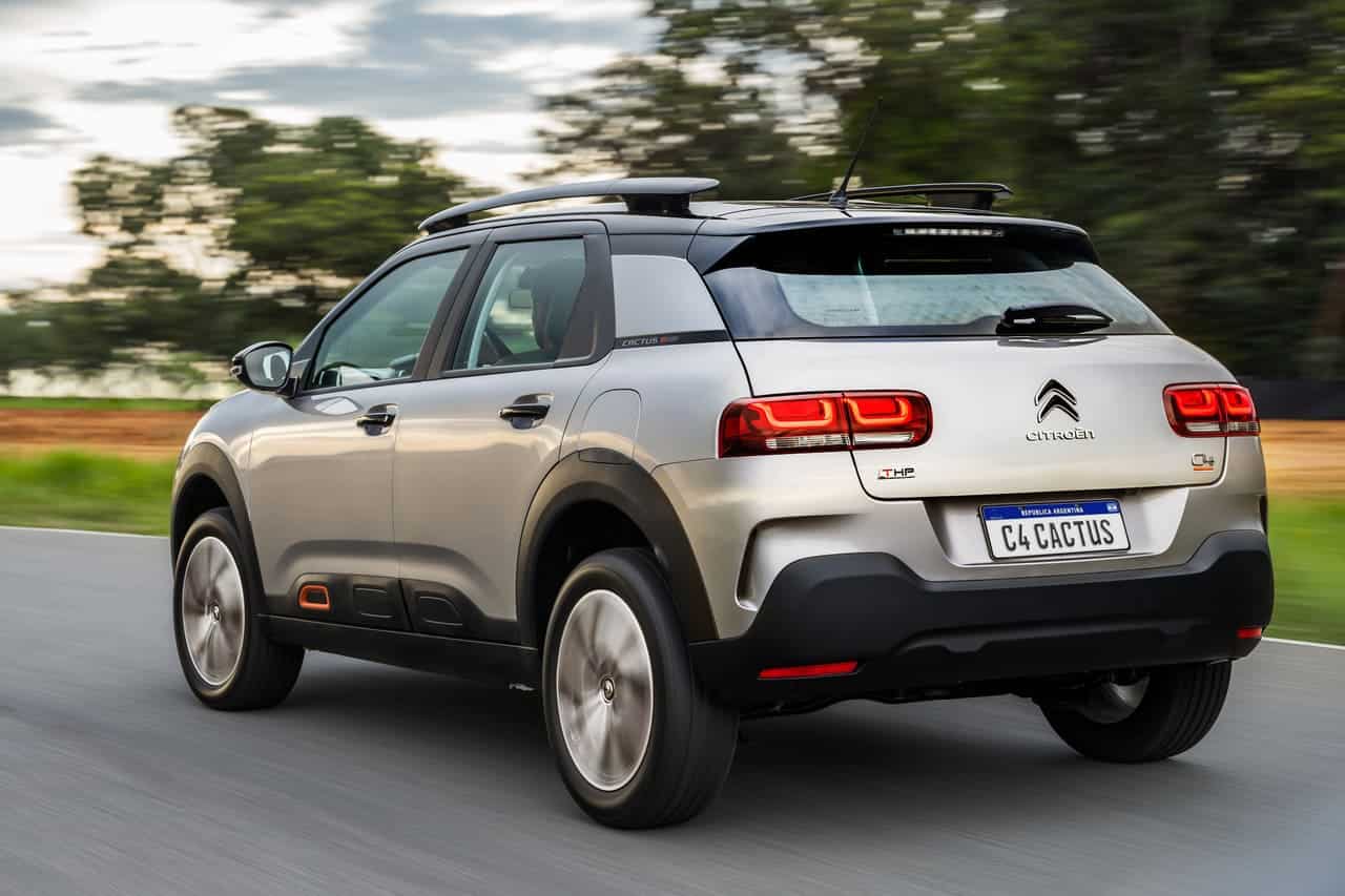 Citroën C4 Cactus 2024 atras