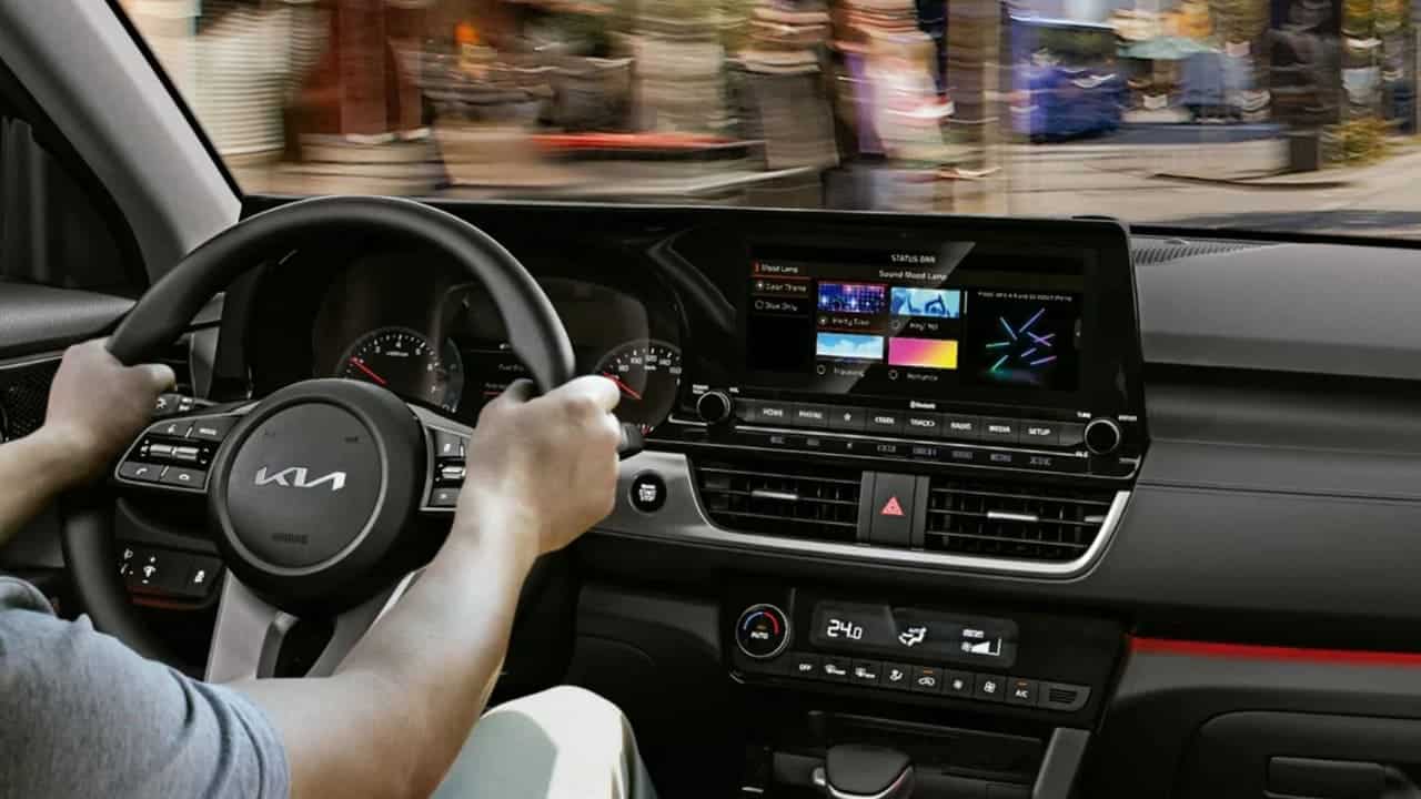kia seltos el suv mas vendido en mexico Autos Rodando Kia Seltos interior