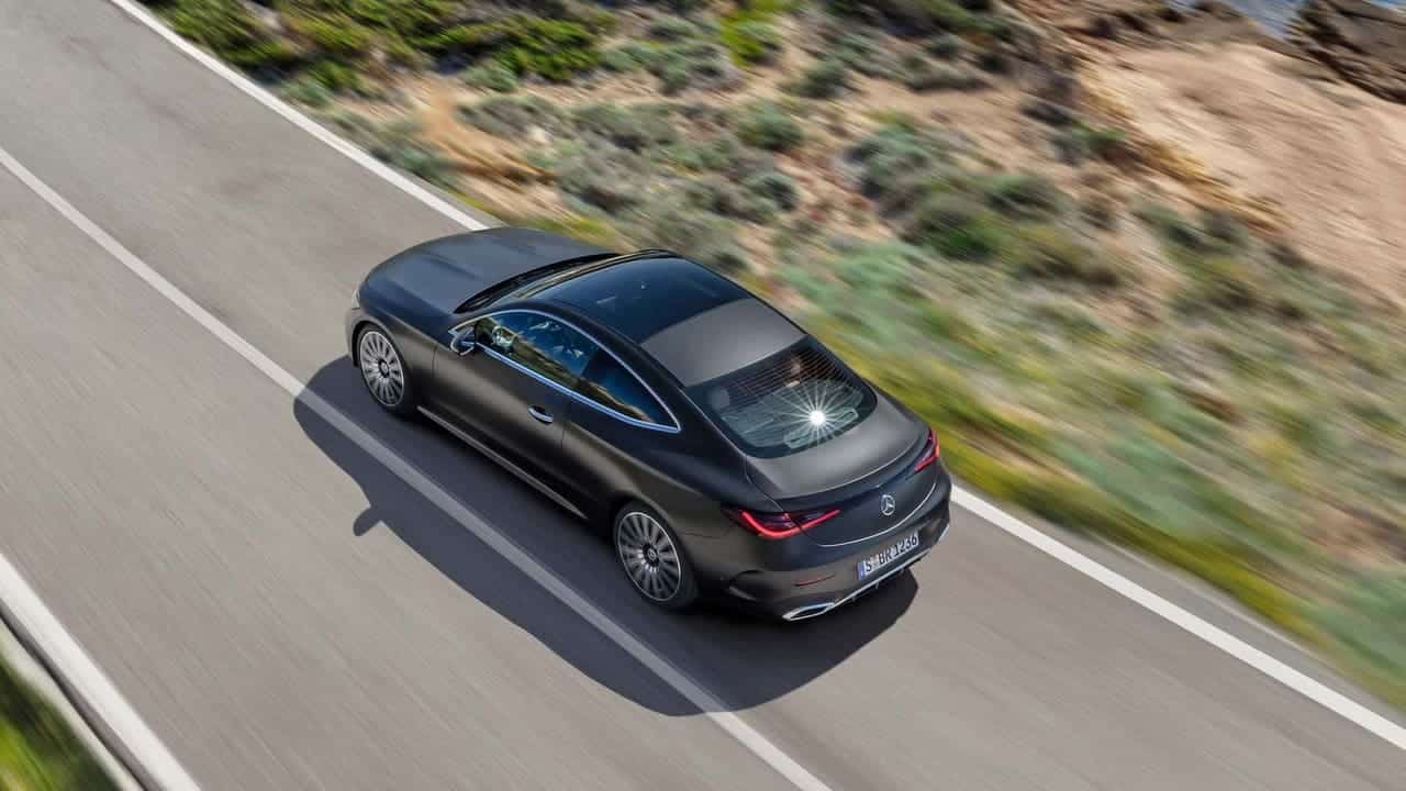 mercedes benz cle 2024_03 Autos Rodando Mercedes CLE Coupe al aire