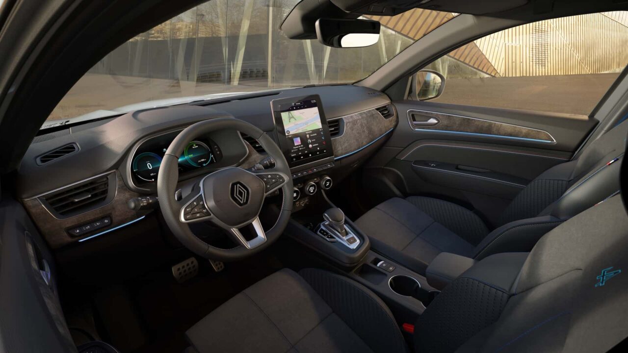 renault arkana 2025 facelift_04 Autos Rodando Renault Arkana interior