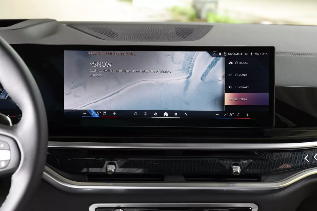 BMW X infoentretenimiento