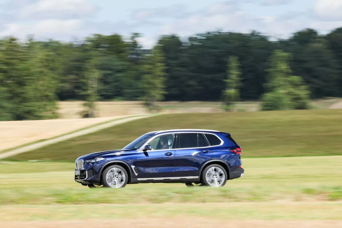 BMW X lateral