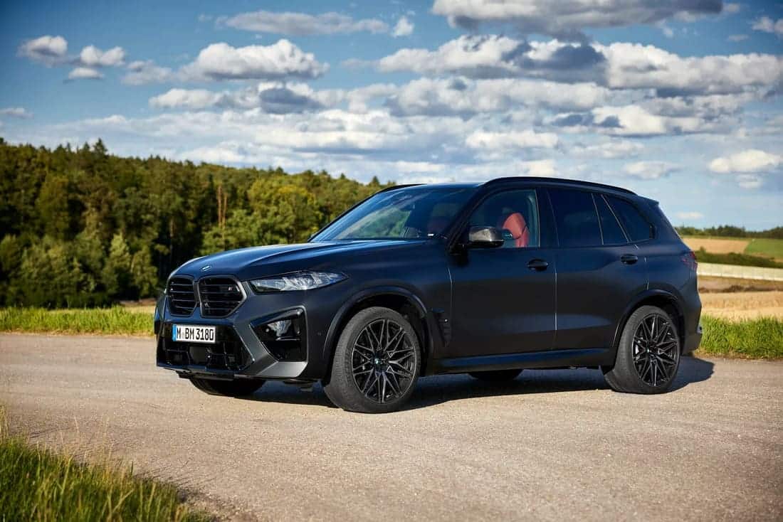 BMW X M diagonal