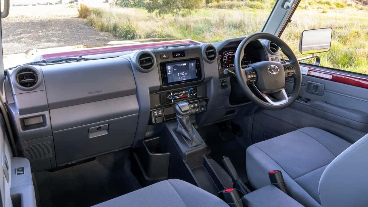 Toyota Land Cruiser FJ70 2024 interior