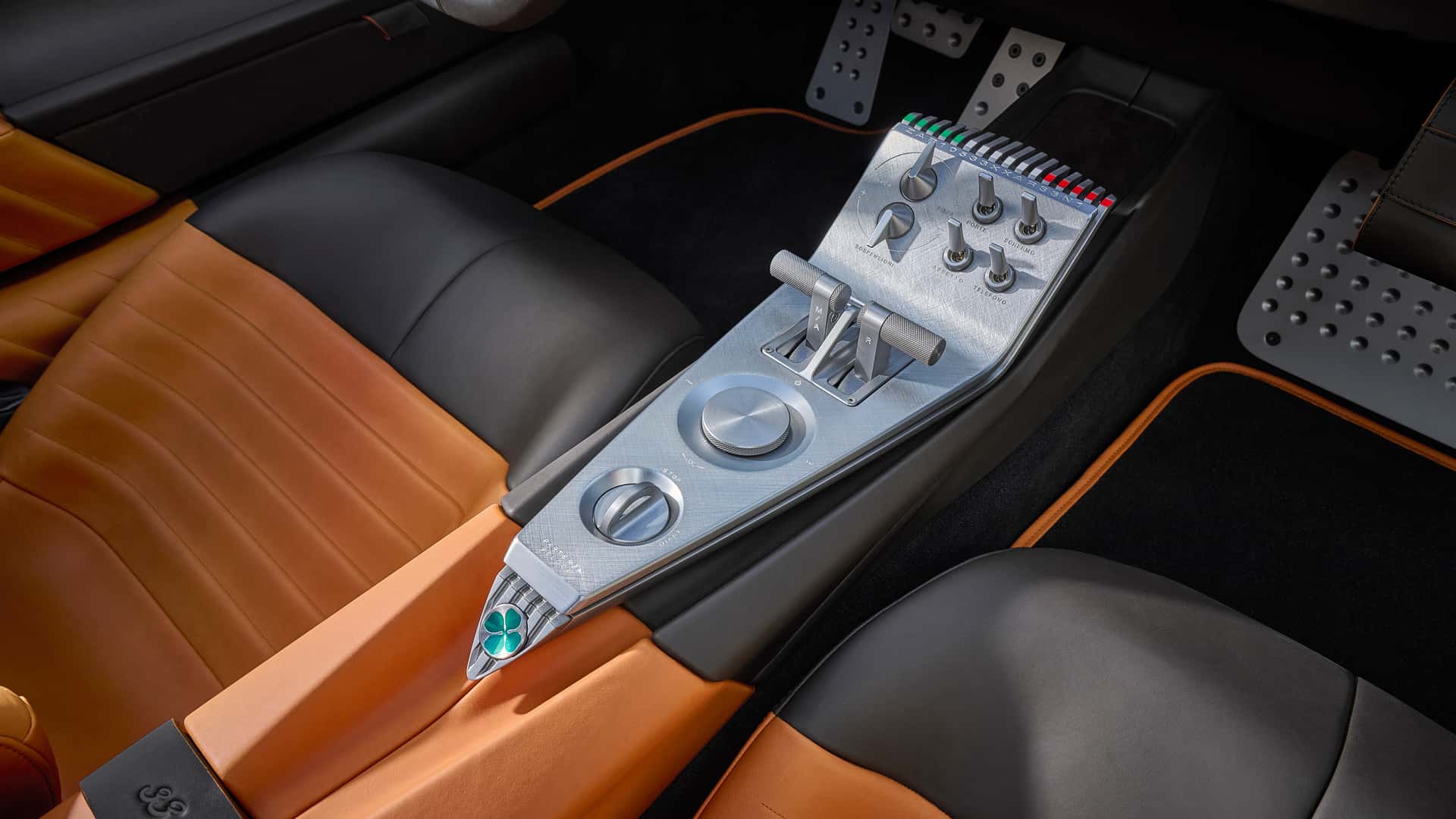 Alfa Romeo 33 Stradale consola