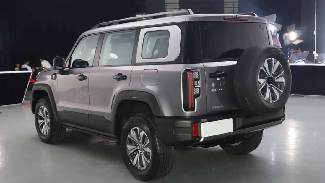 BAIC BJ40 2024 atras