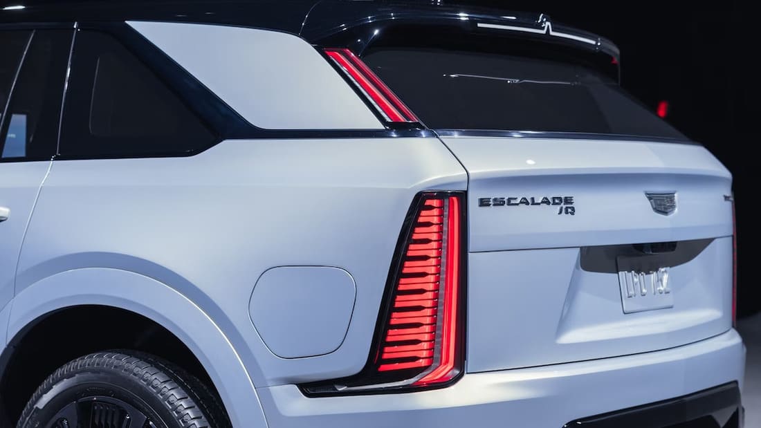 cadillac escalade iq taillights