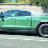 Tesla Cybertruck: Se Viste de Toyota Tundra 3 Tesla Cybertruck