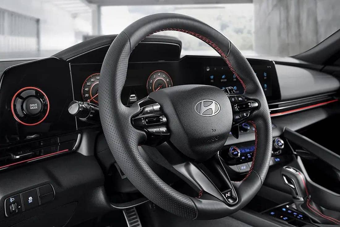 hyundai elantra n line 02 Autos Rodando Hyundai Elantra N Line interior