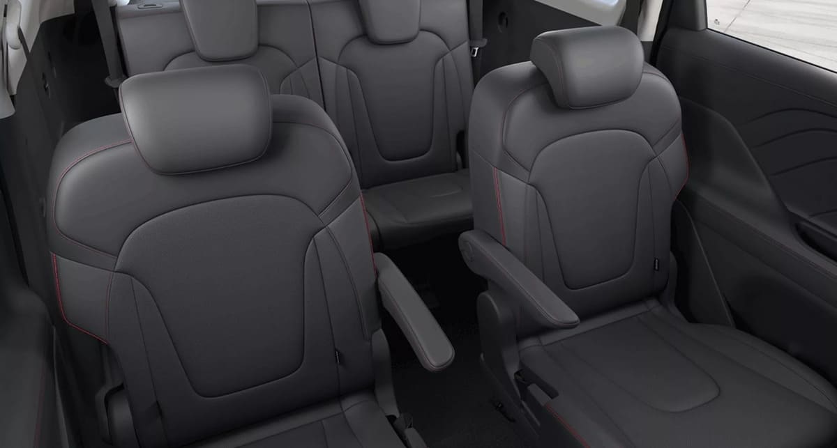 hyundai stargazer x 23 Autos Rodando Hyundai Stargazer X interior sillas capitan
