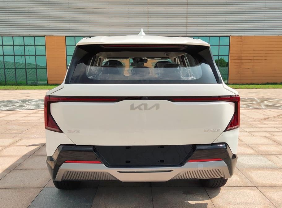 kia ev5 2024 Autos Rodando Kia EV por detras