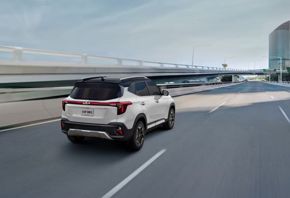 kia seltos 2024_02 1 Autos Rodando KIA Seltos atras