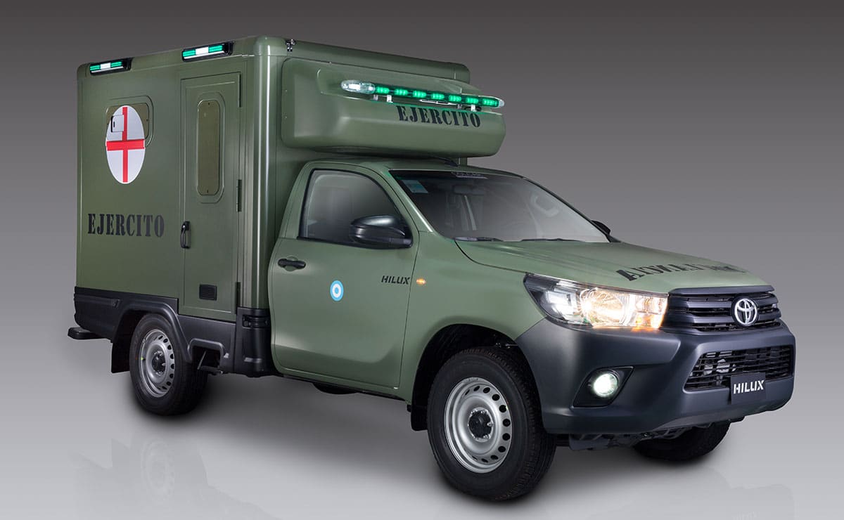 pick-up Toyota Hilux ambulancia ejercito