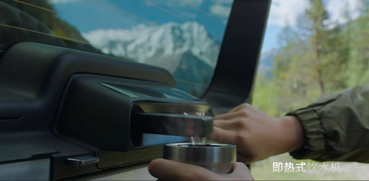 Polestones 01 ¿salida de agua?