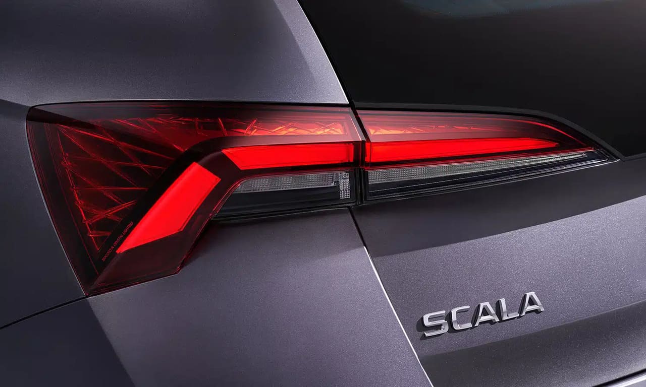 skoda scala 2024 13 Autos Rodando Skoda Scala faros traseros