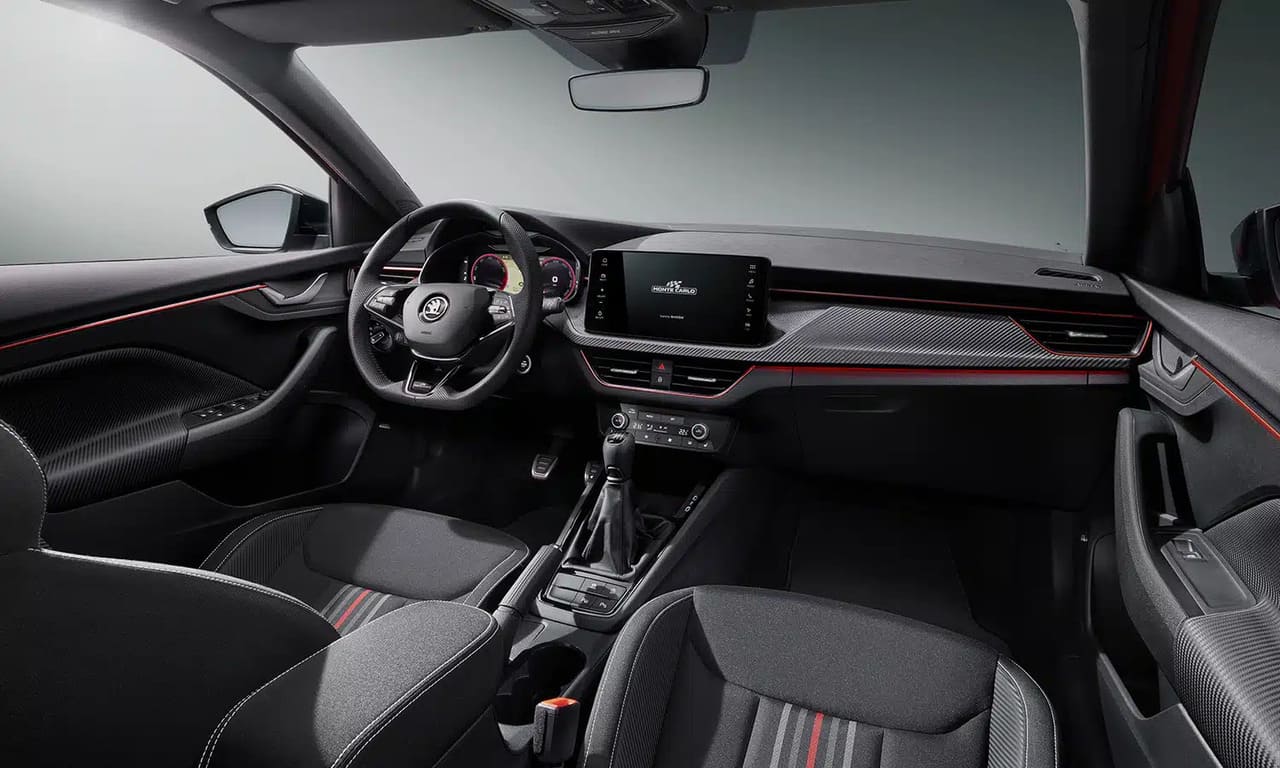 skoda scala 2024 15 Autos Rodando Skoda Scala interior