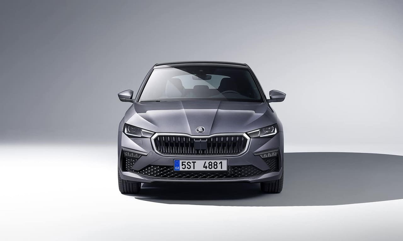 skoda scala 2024 8 Autos Rodando Skoda Scala frente