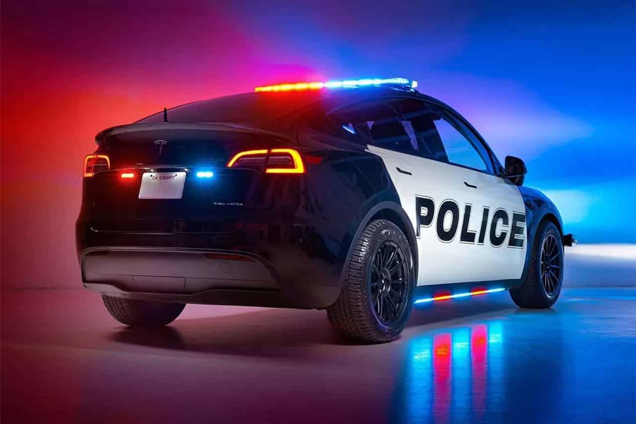 tesla model y autentico auto policia_2 Autos Rodando Tesla Model Y policial