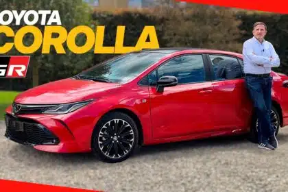 Toyota Corolla GR Sport sedan review y prueba