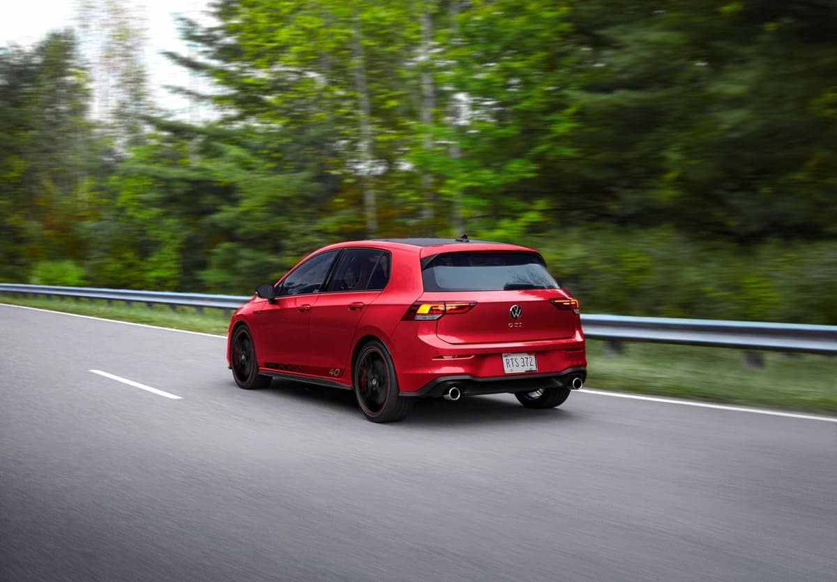 volkswagen golf gti_04 Autos Rodando Volkswagen Golf GTI detras