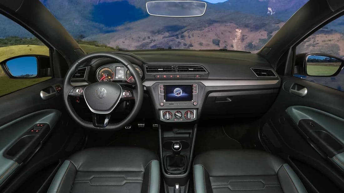 vw saveiro 2024 extreme cd Autos Rodando Volkswagen Saveiro interior