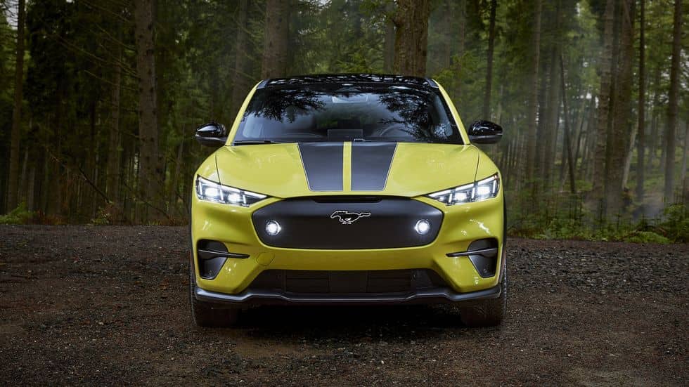 2024 ford mustang mach e rally_05 Autos Rodando Ford Mustang Mach E Rally frente