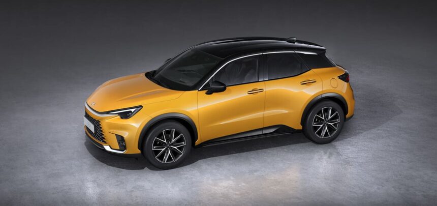 Lexus LBX 2024