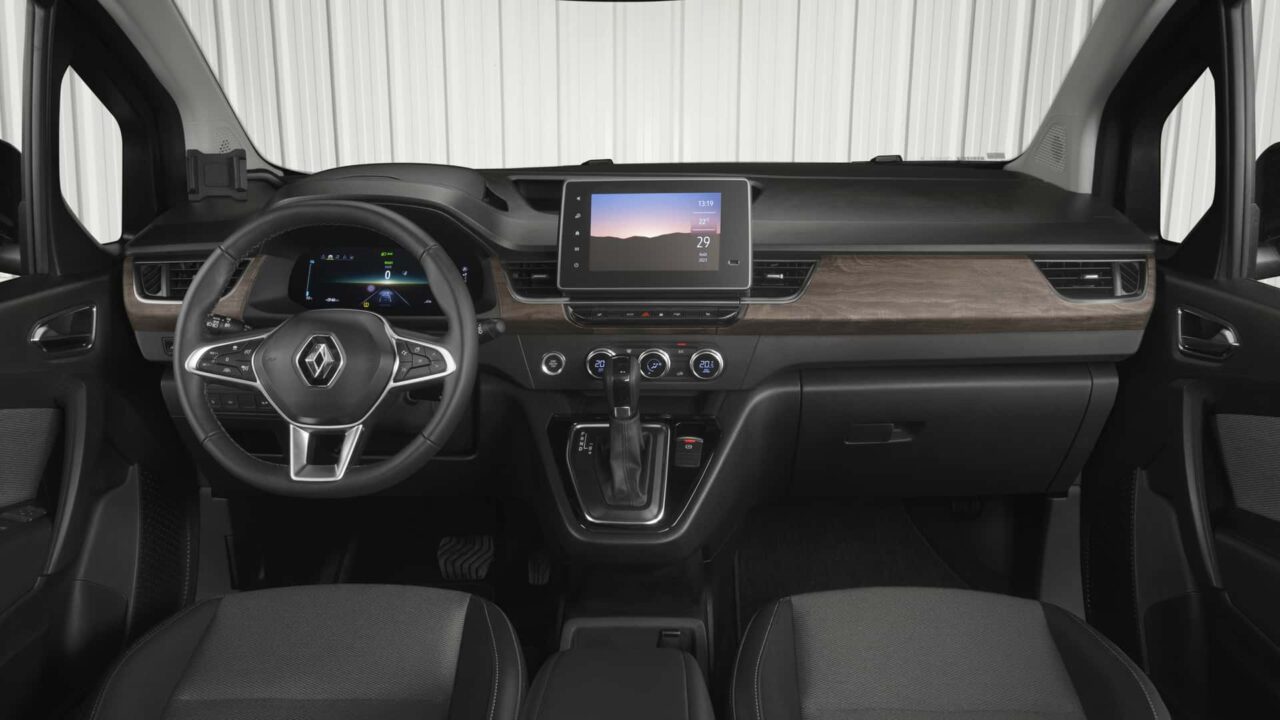 2024 renault grand kangoo_03 Autos Rodando Renault Grand Kangoo tablero