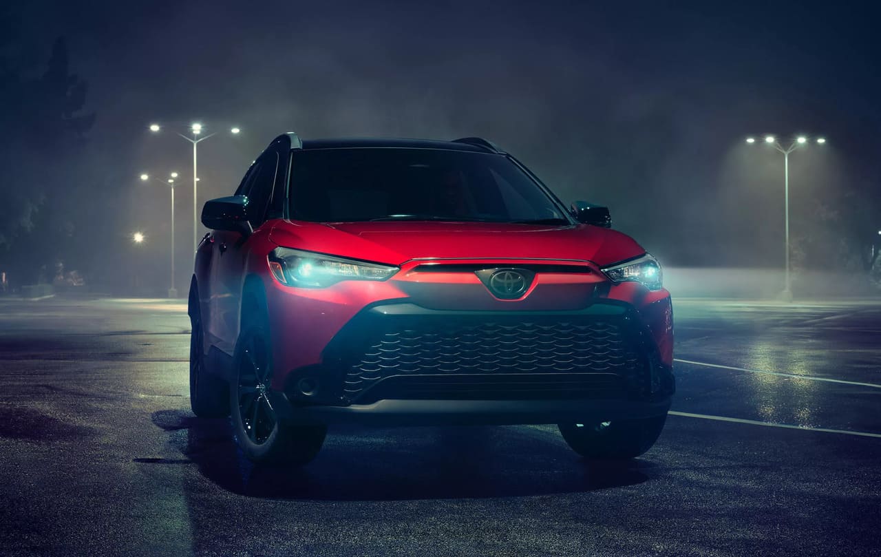 Toyota Corolla Cross Hybrid 2024: Edición "Moody Nightshade"