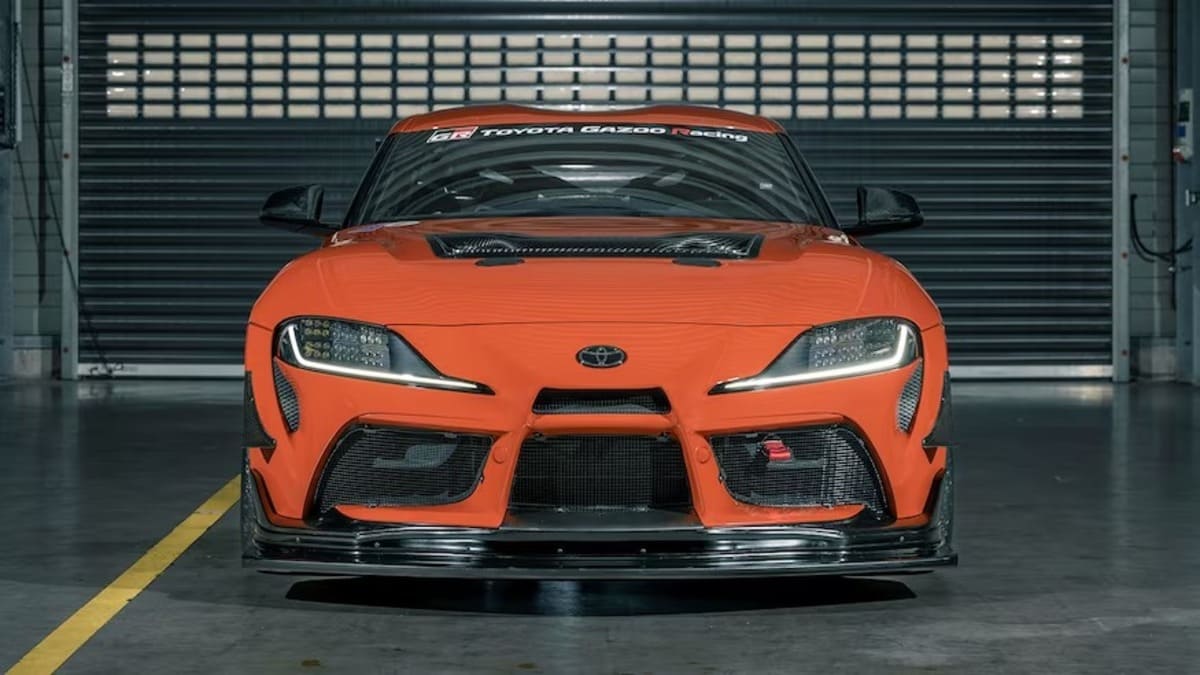 2024 toyota gr supra 100 edition_05 Autos Rodando Toyota GR Supra GT Edición frente