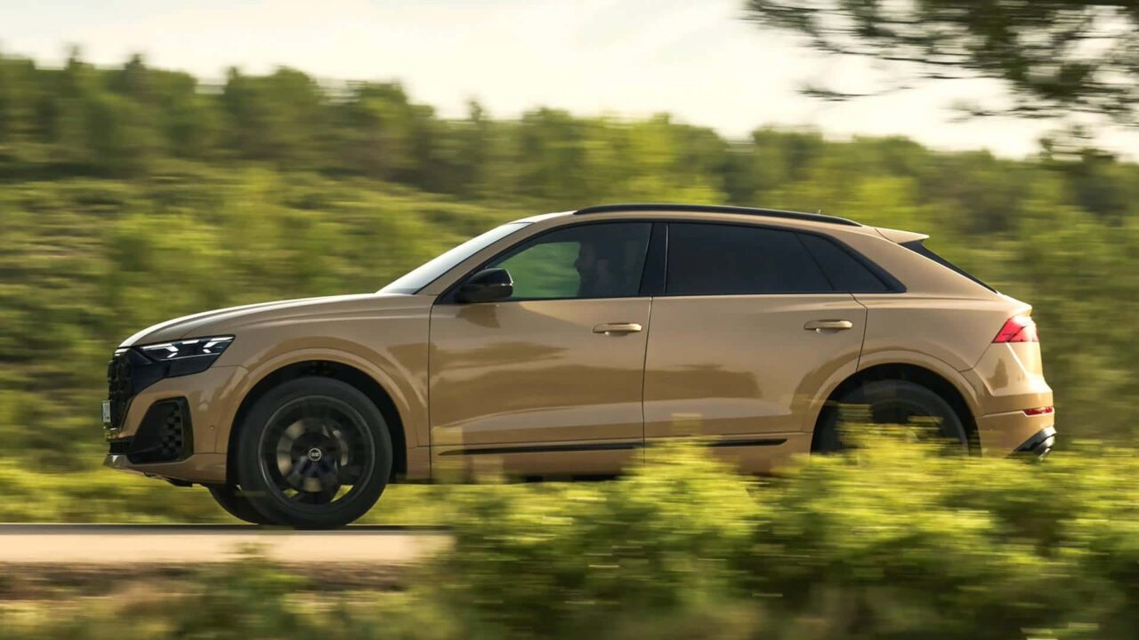 audi q8 2023_01 Autos Rodando Audi Q lateral