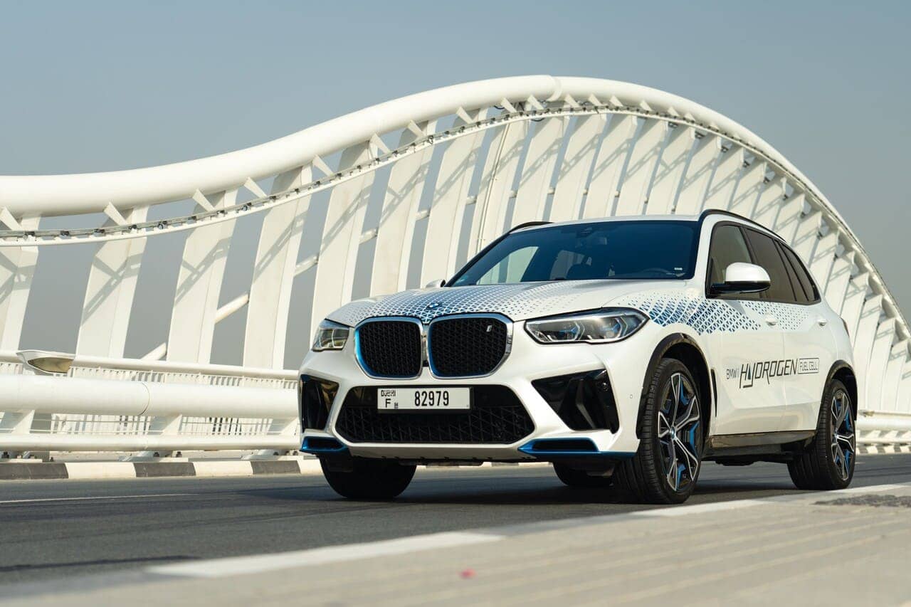 BMW iX Hydrogen a prueba en Dubai
