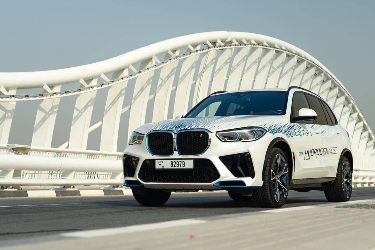 bmw ix5 hydrogen_09 Autos Rodando BMW iX Hydrogen a prueba en Dubai