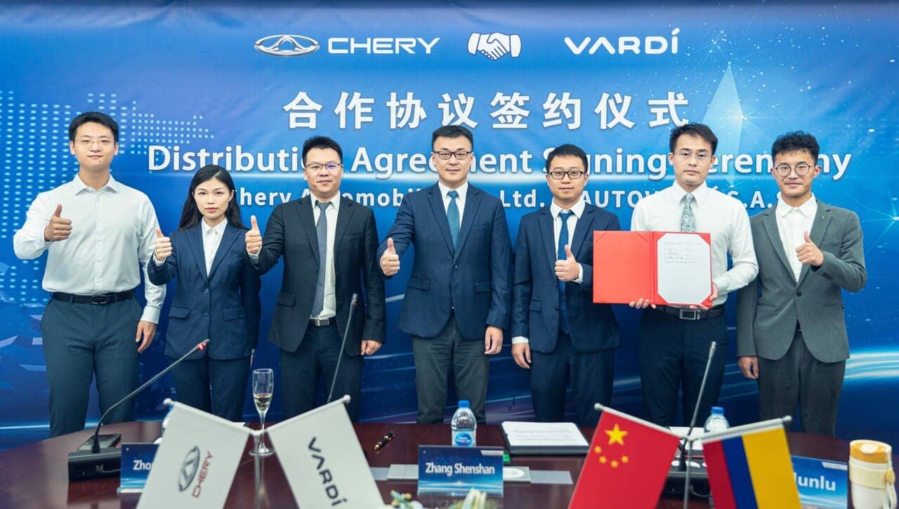 ceremonia china chery_vardi Autos Rodando CHERY