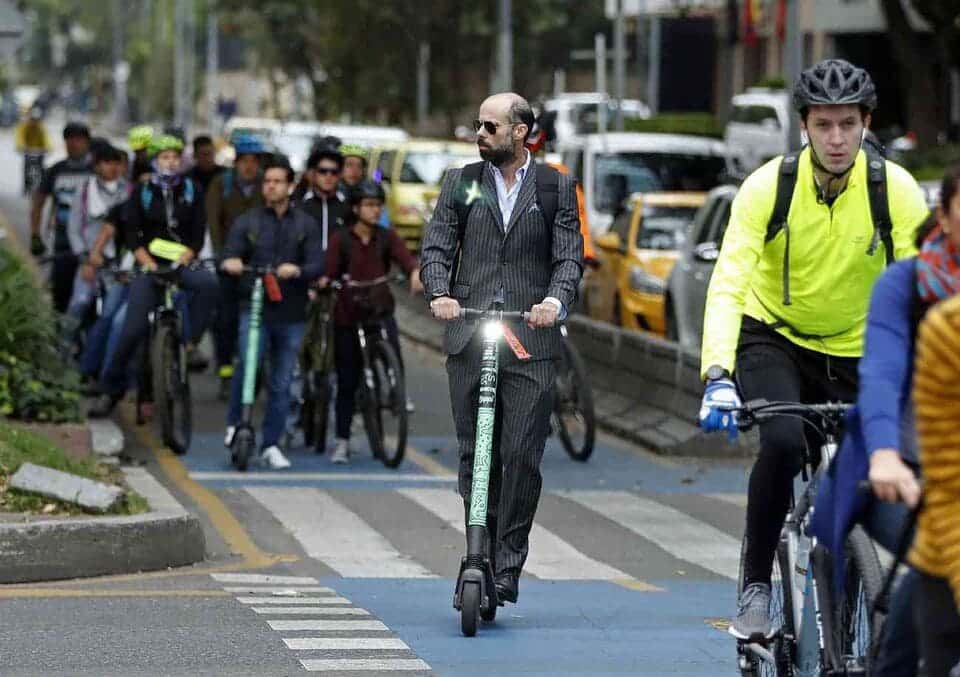 dia sin carro bogota asi es Autos Rodando dia sin carro bogota asi es