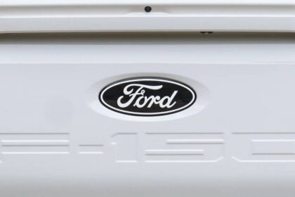 Nuevo logo de Ford 2023